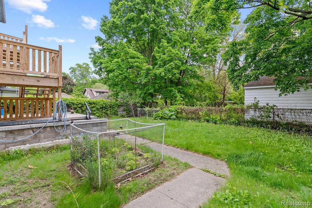 main property photo 4