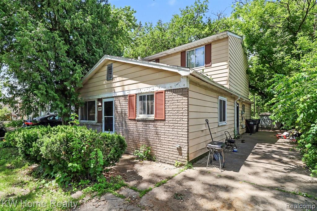 main property photo 3