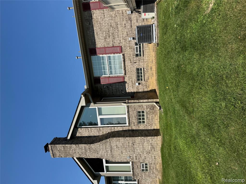 main property photo 23