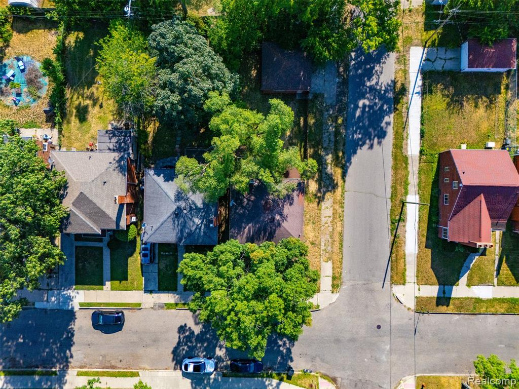 main property photo 54