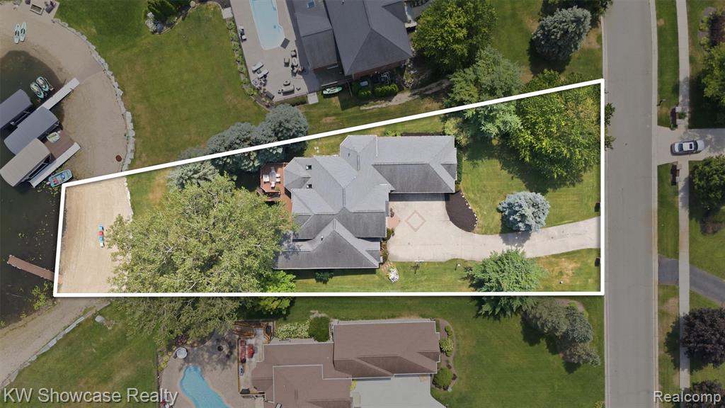 main property photo 49
