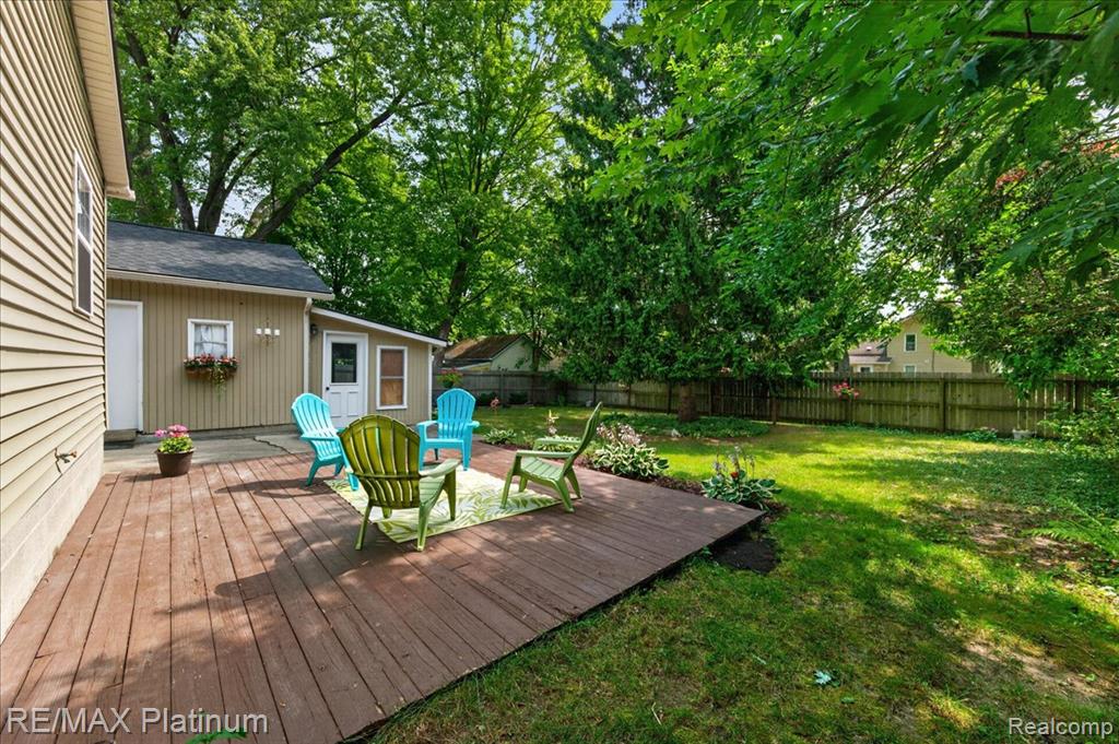 main property photo 17
