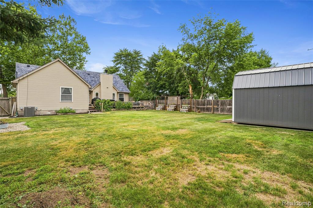main property photo 6