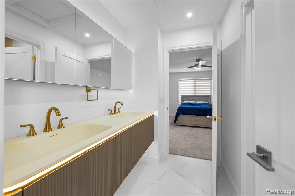 main property photo 60