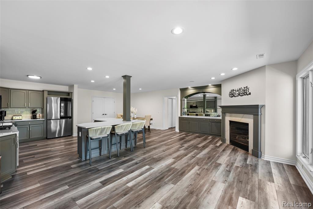 main property photo 75