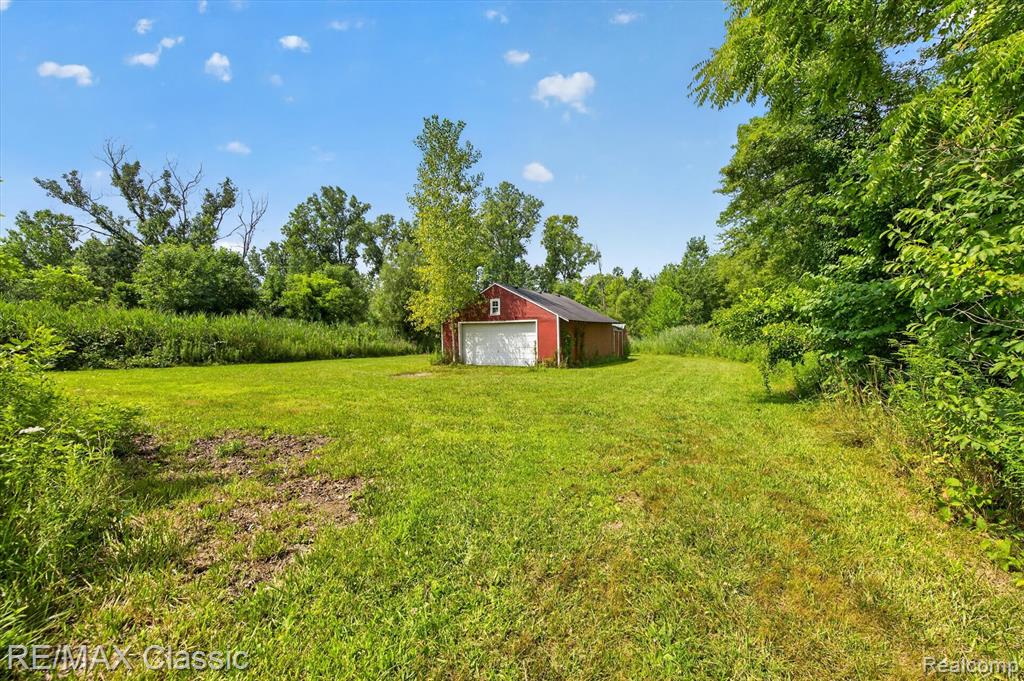 main property photo 29