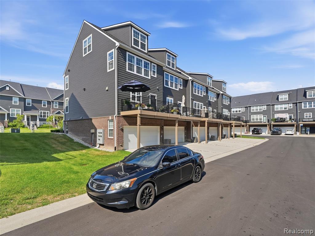 main property photo 40