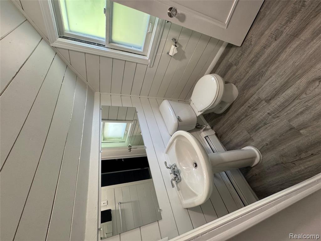 main property photo 19