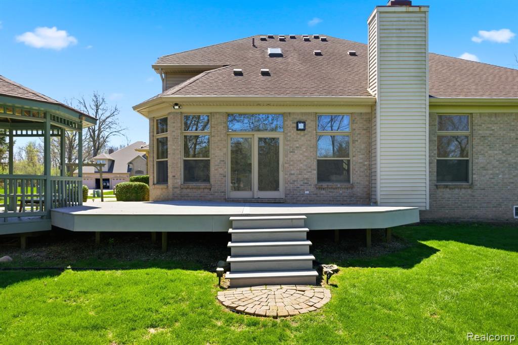 main property photo 51
