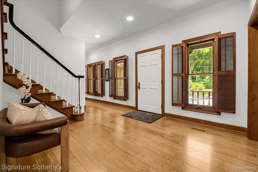 property viewer photo 1