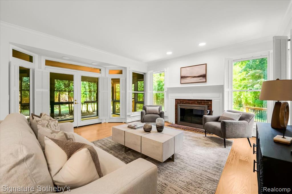 property viewer photo 4