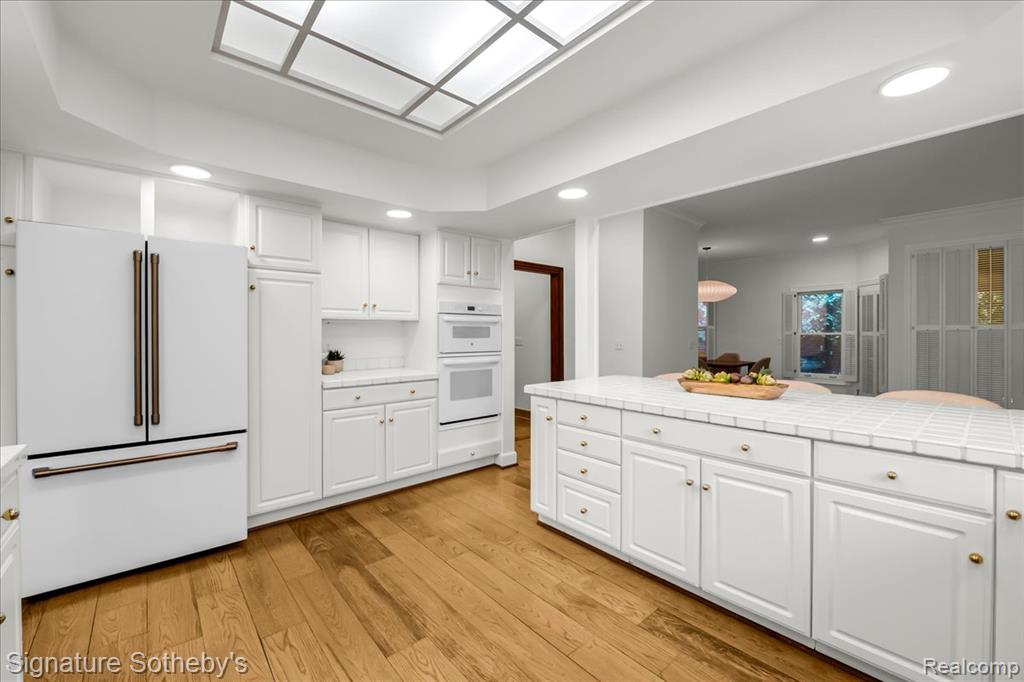 property viewer photo 9
