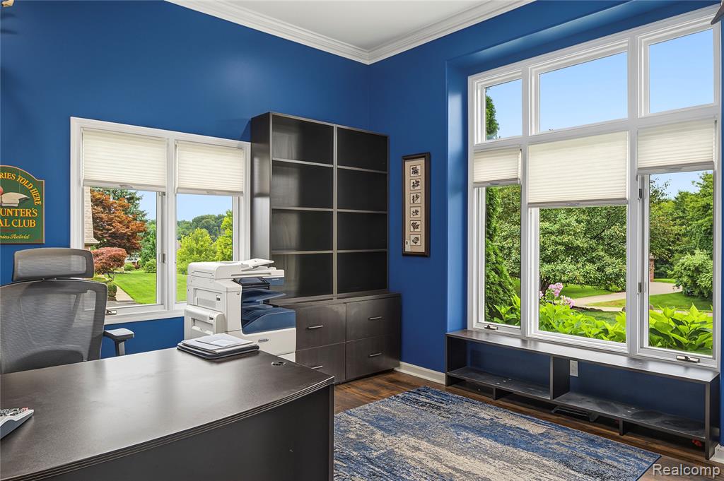 main property photo 20