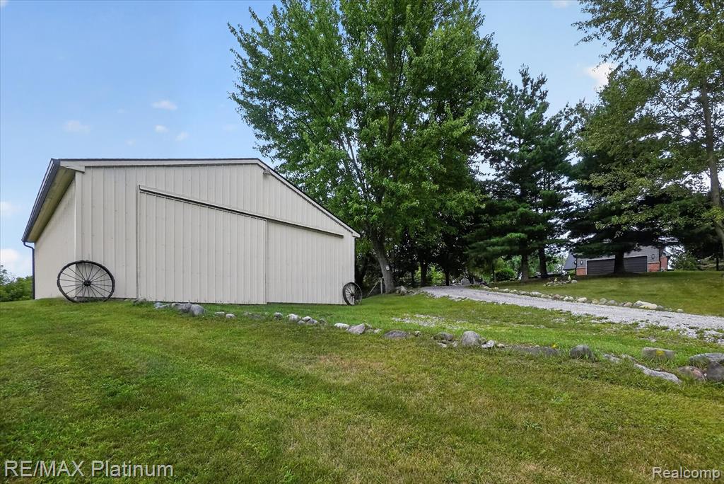 main property photo 47