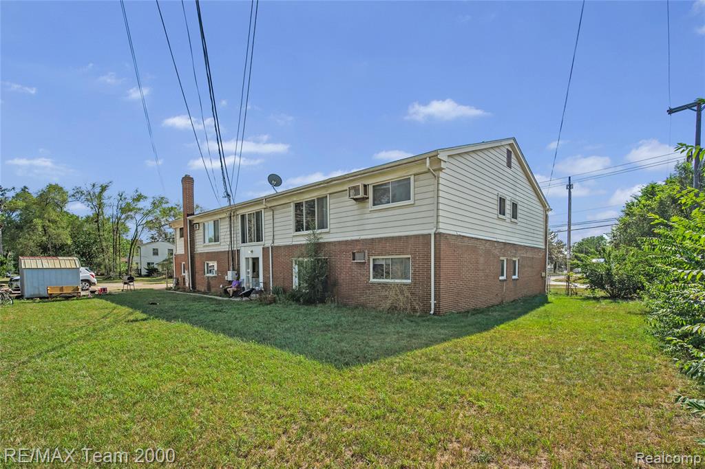 main property photo 16