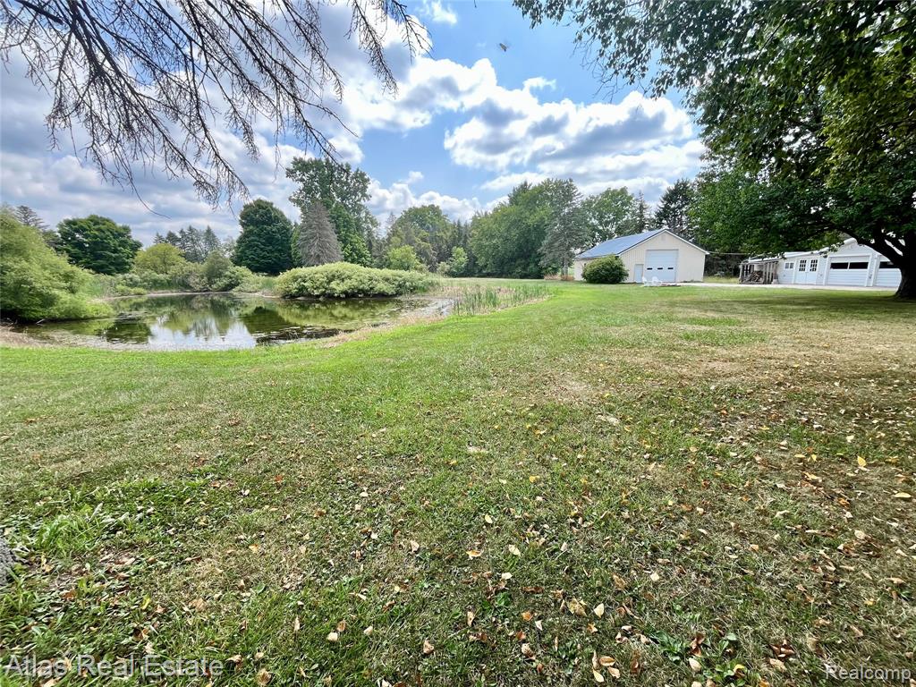 main property photo 12