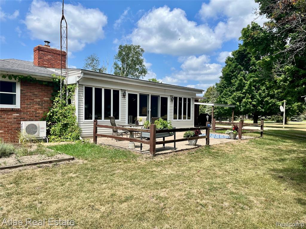 main property photo 7