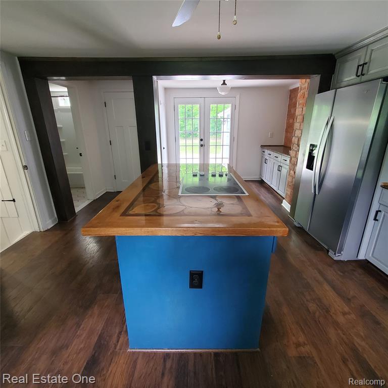 main property photo 43