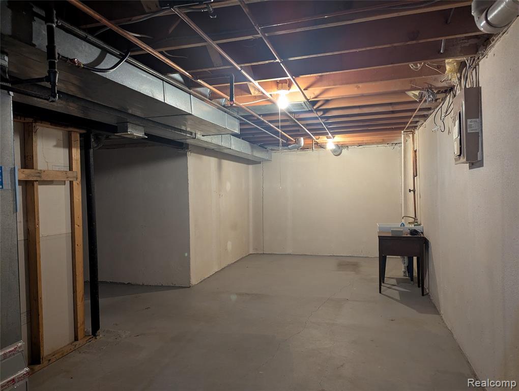 main property photo 49