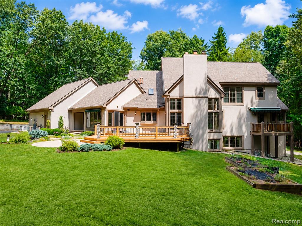 main property photo 6