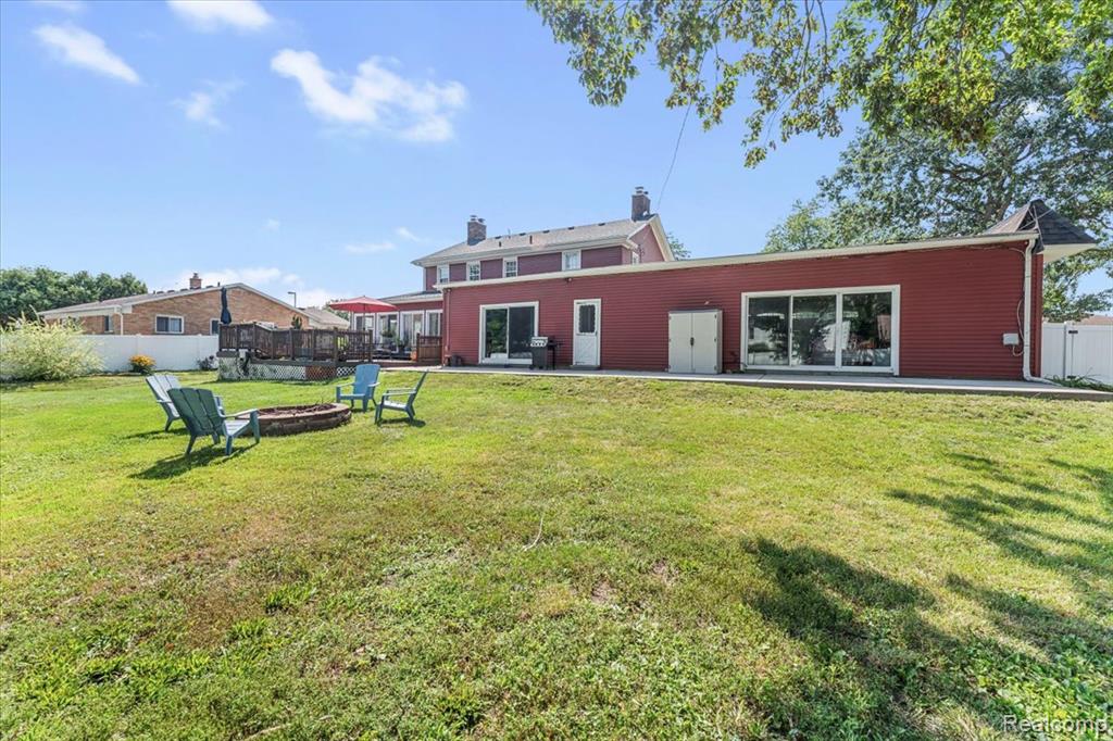 main property photo 29