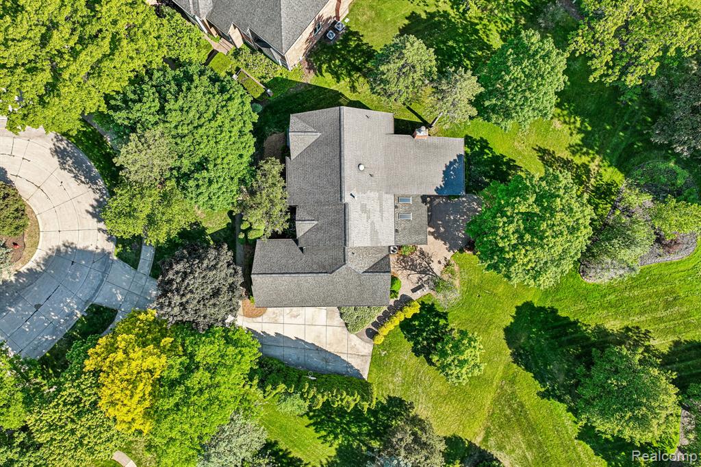 main property photo 68