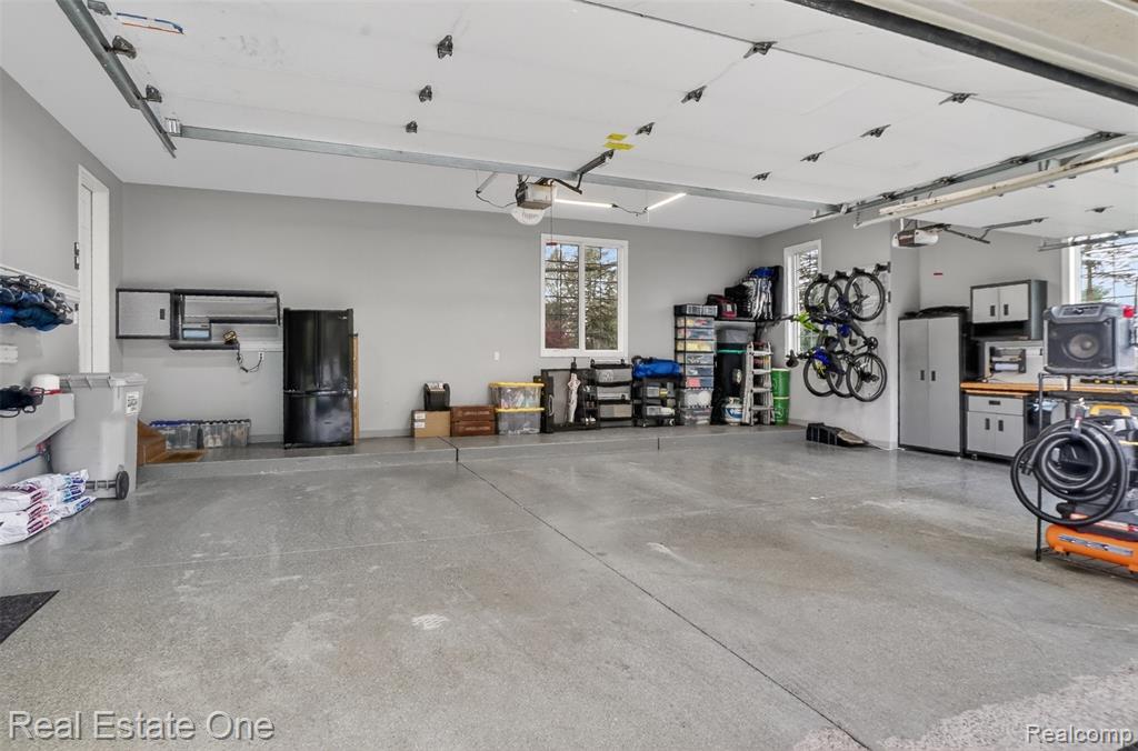 main property photo 59