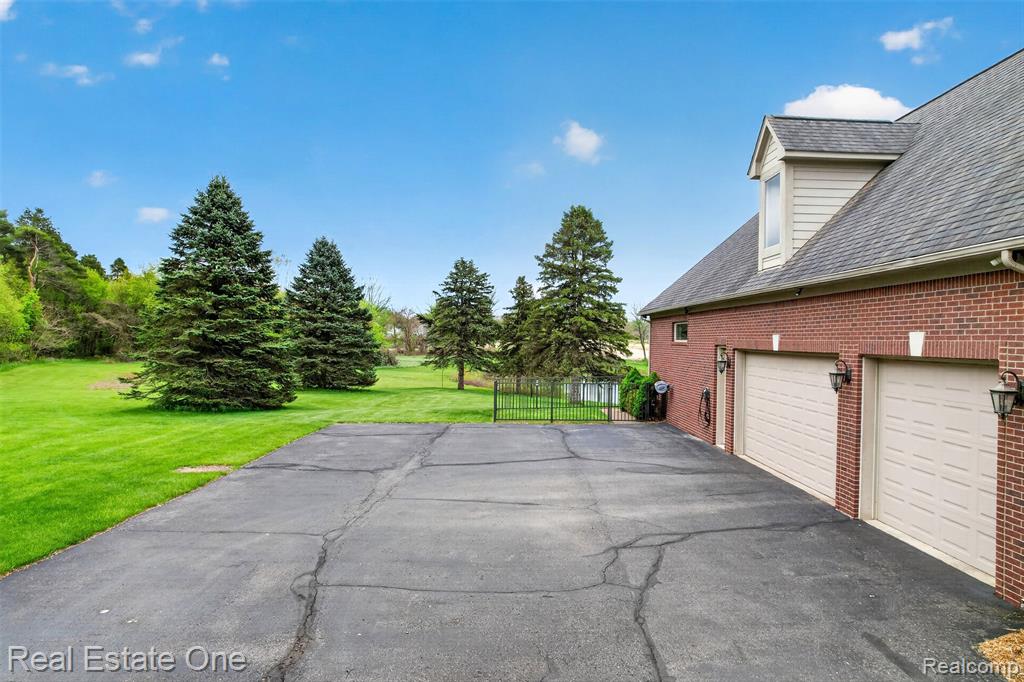 main property photo 68