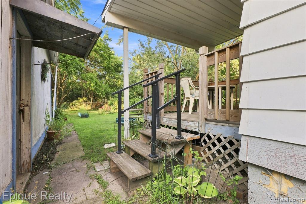 main property photo 9