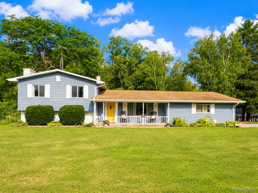 main property photo 3