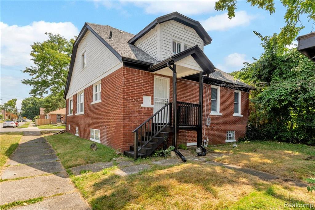 main property photo 41
