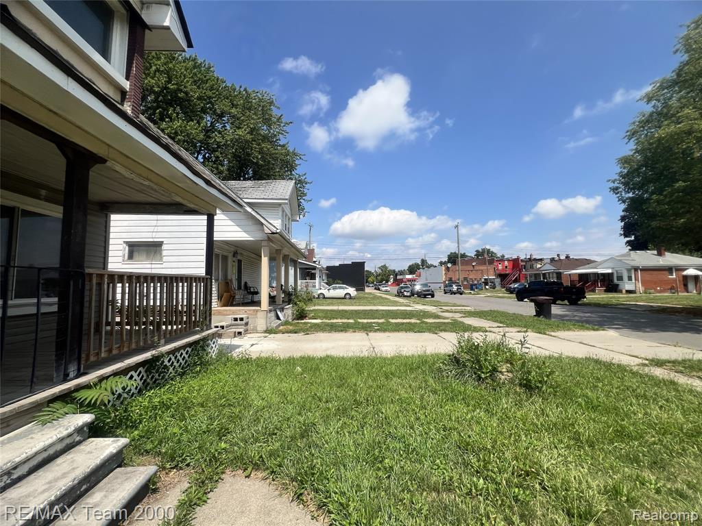 main property photo 5