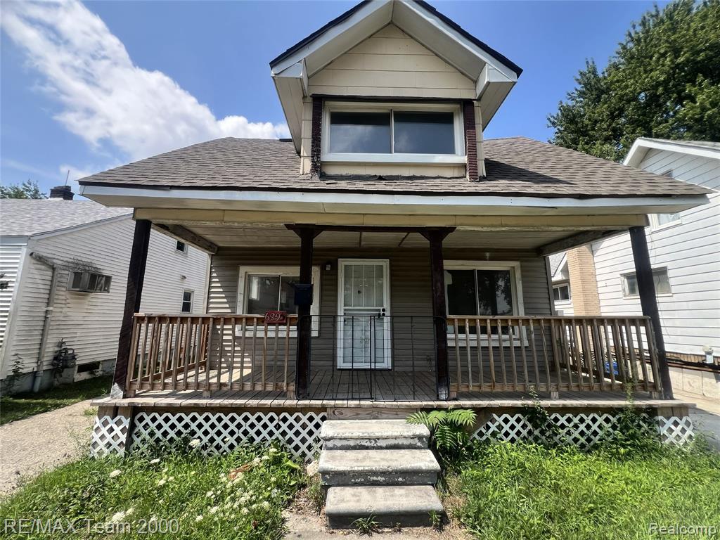main property photo 6