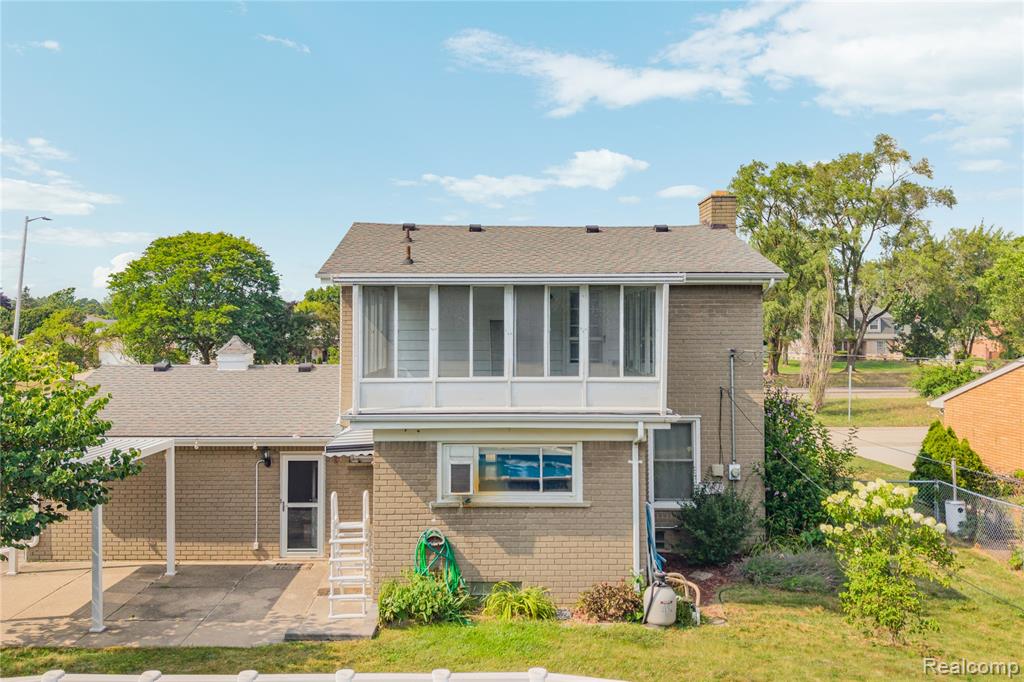 main property photo 36