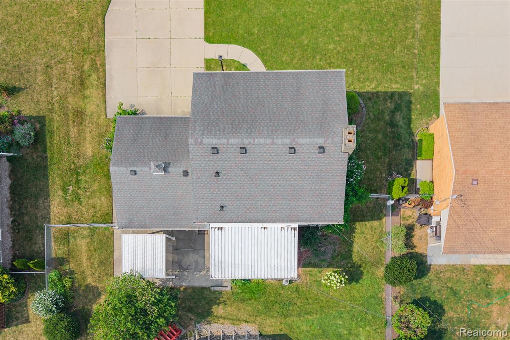main property photo 49
