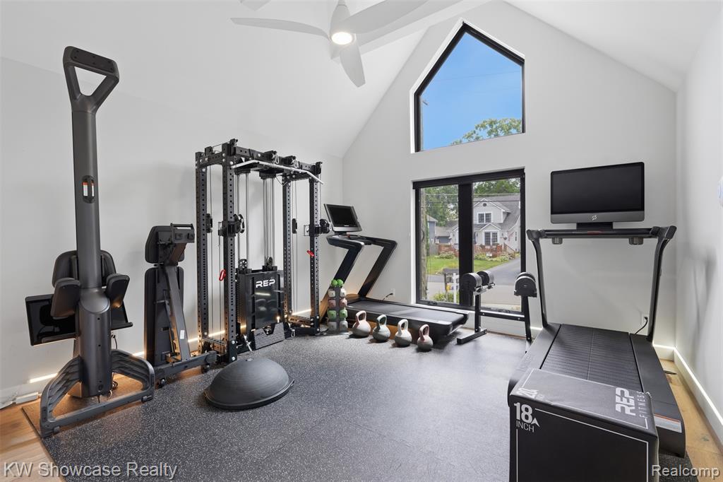 main property photo 39