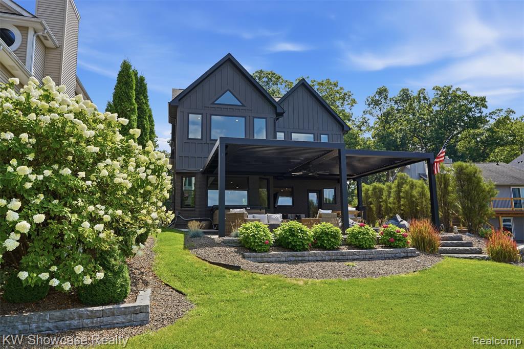 main property photo 46