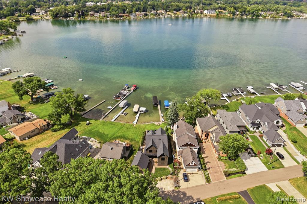 main property photo 50