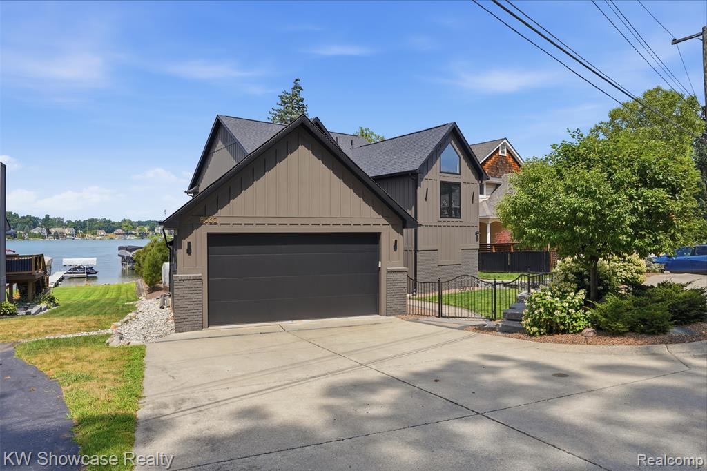 main property photo 57