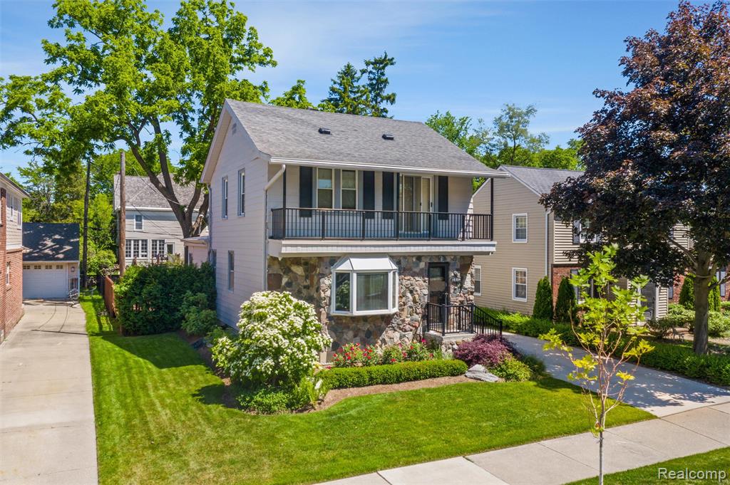 main property photo 37
