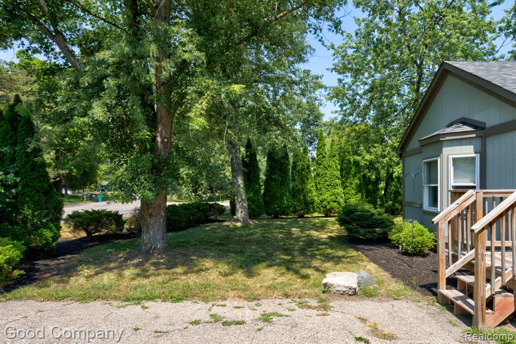 main property photo 50