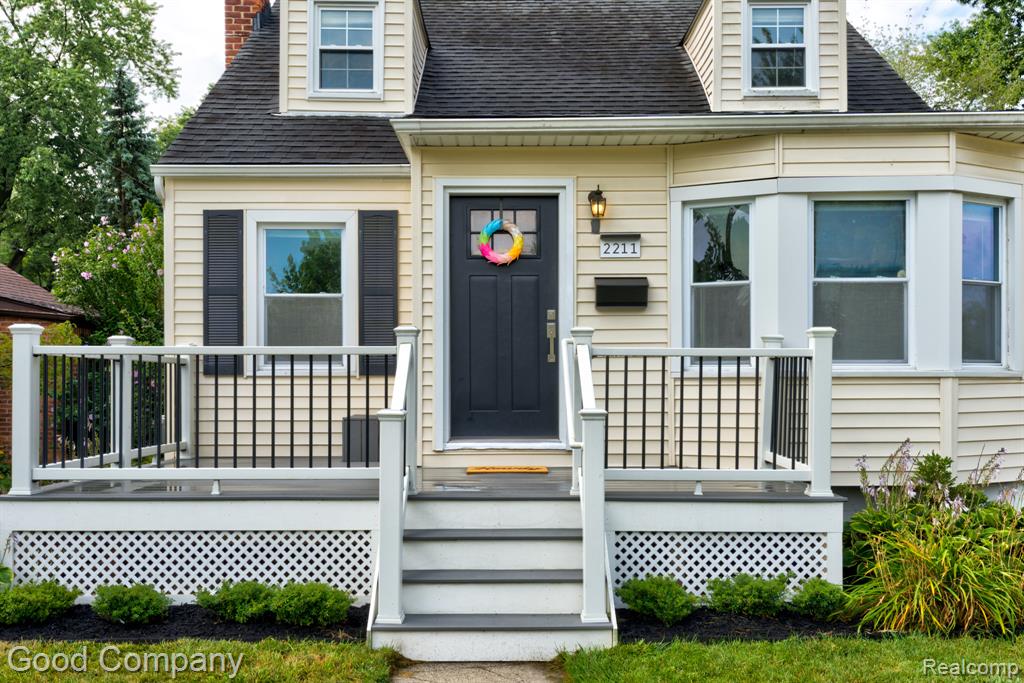 main property photo 43