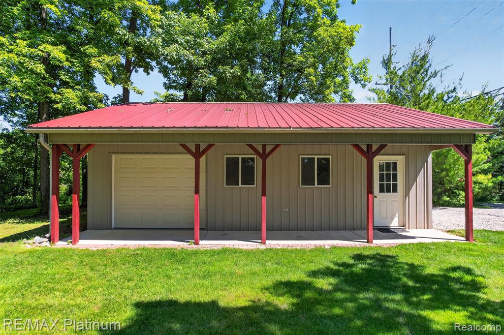 main property photo 35