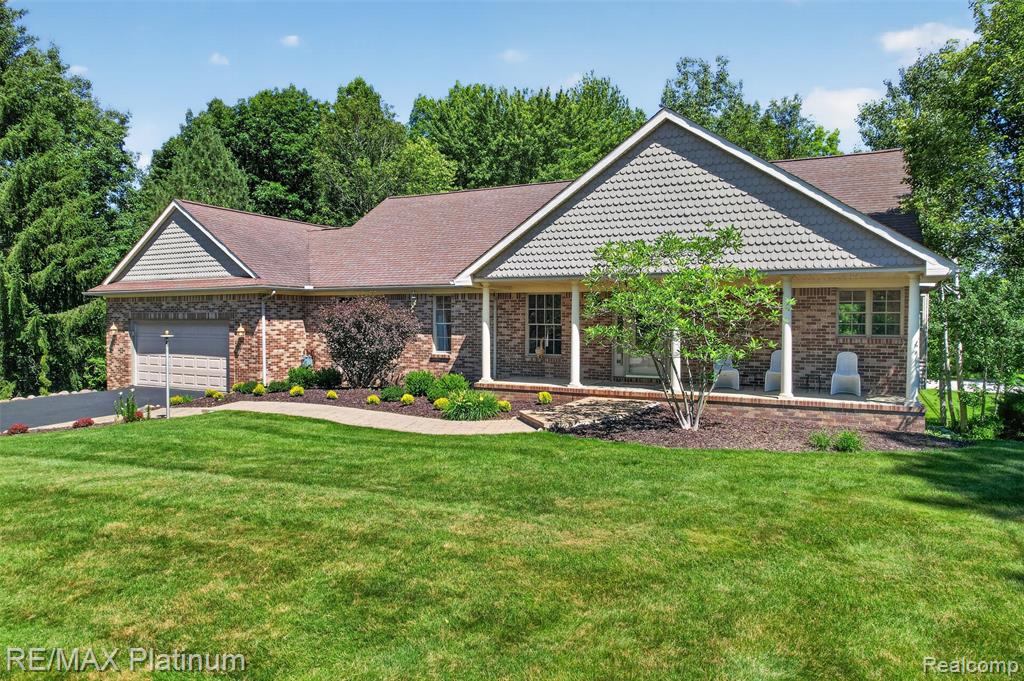 main property photo 41