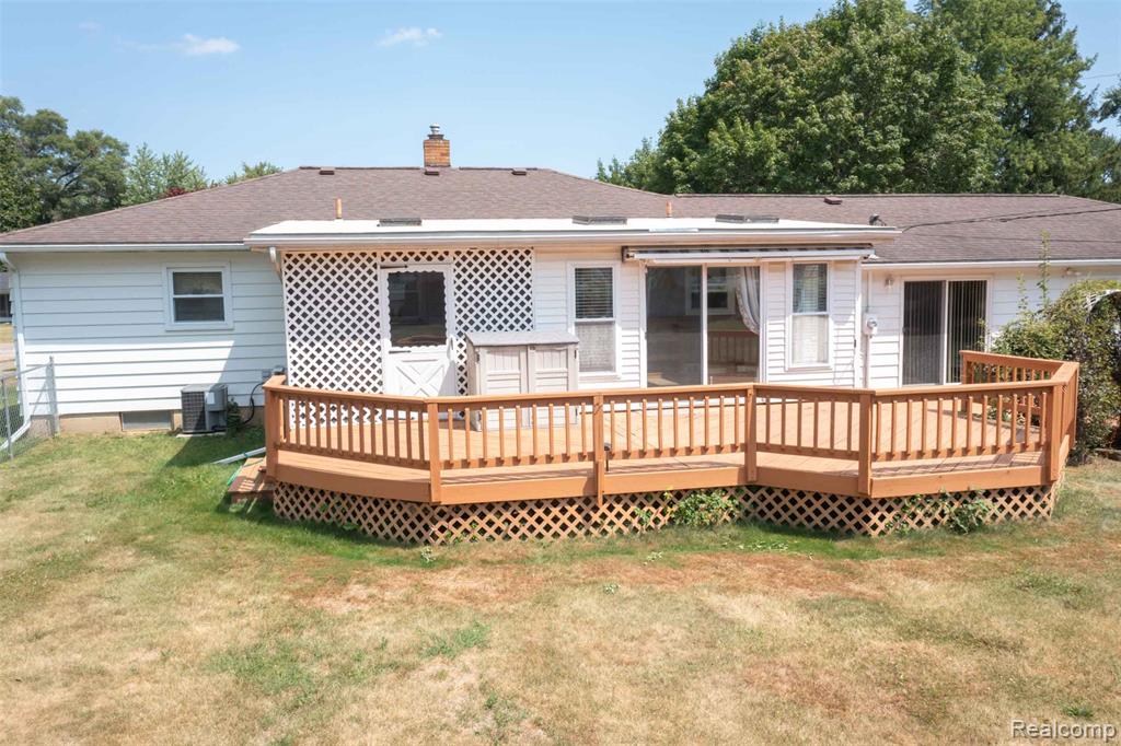 main property photo 45