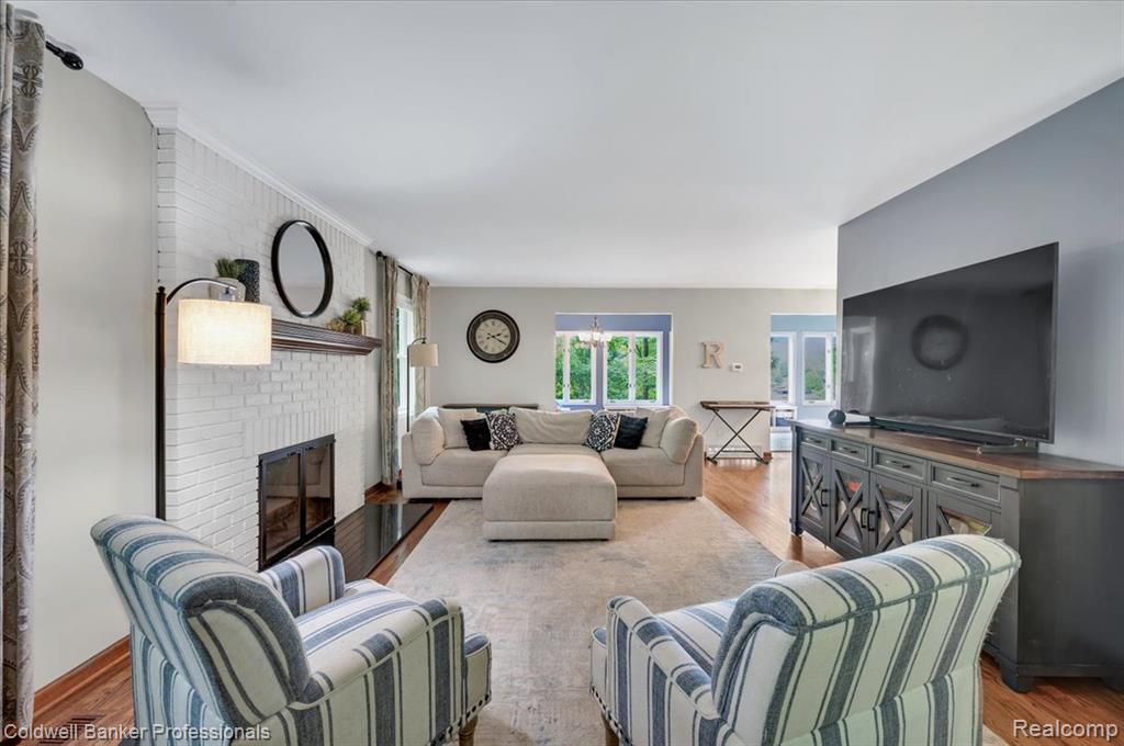 main property photo 7