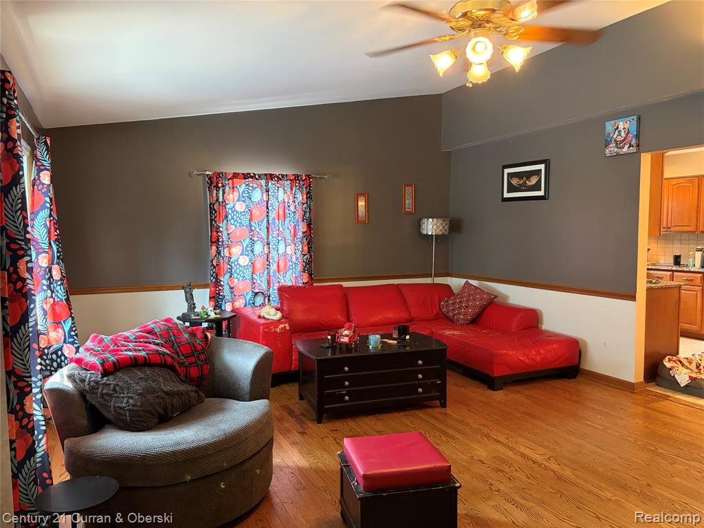 main property photo 14