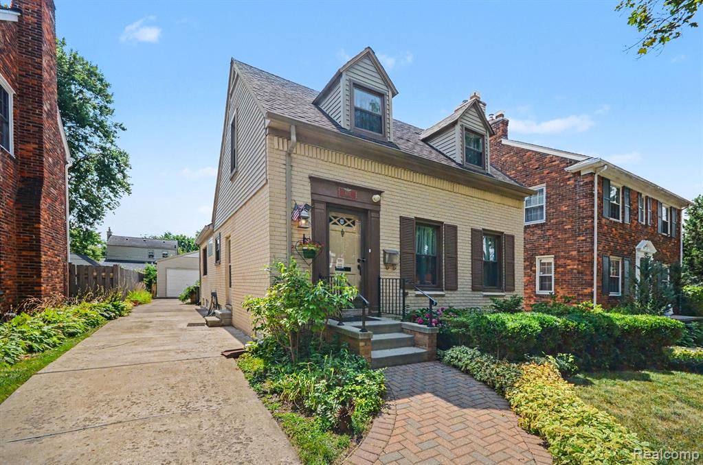 main property photo 3