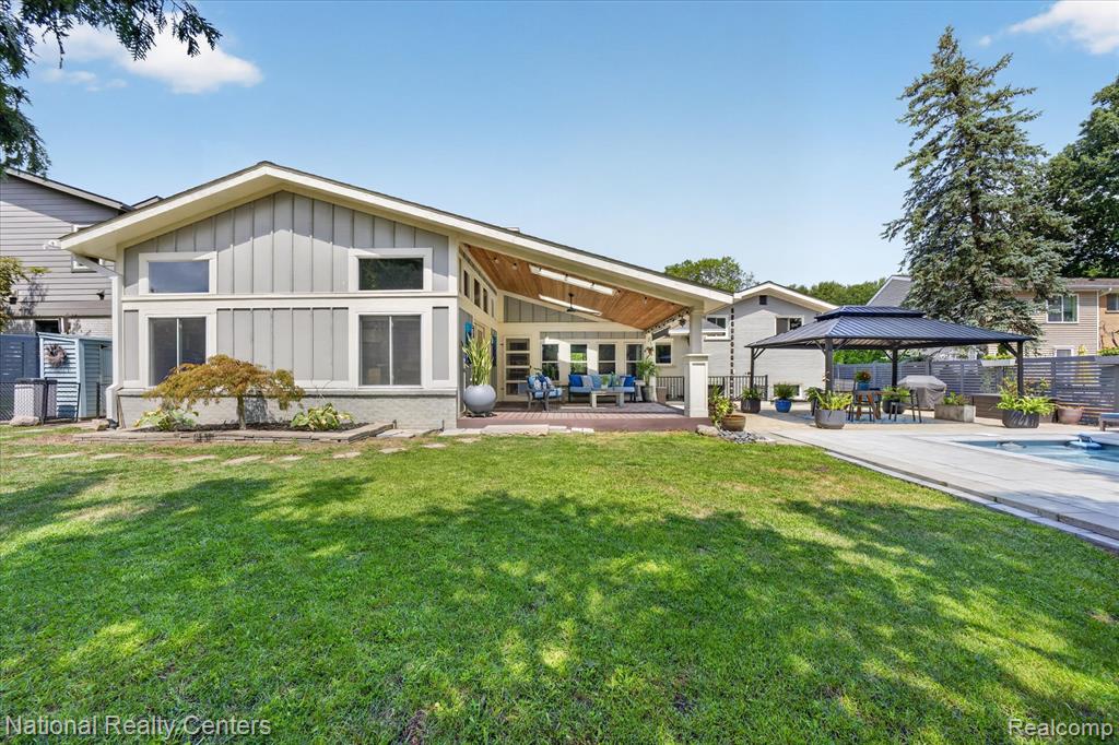 main property photo 66