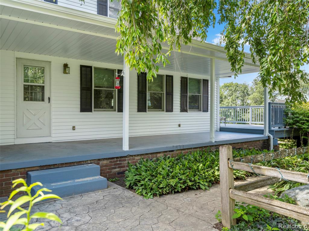 main property photo 5